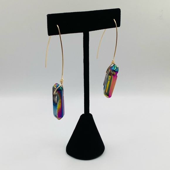 NEW Earrings Quartz Crystal Points Titanium Coated Oil Slick Gold Tone Ear Wires - Picture 1 of 10